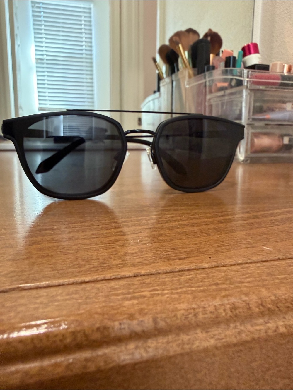 Quay Australia Black Metal Frame Sunglasses